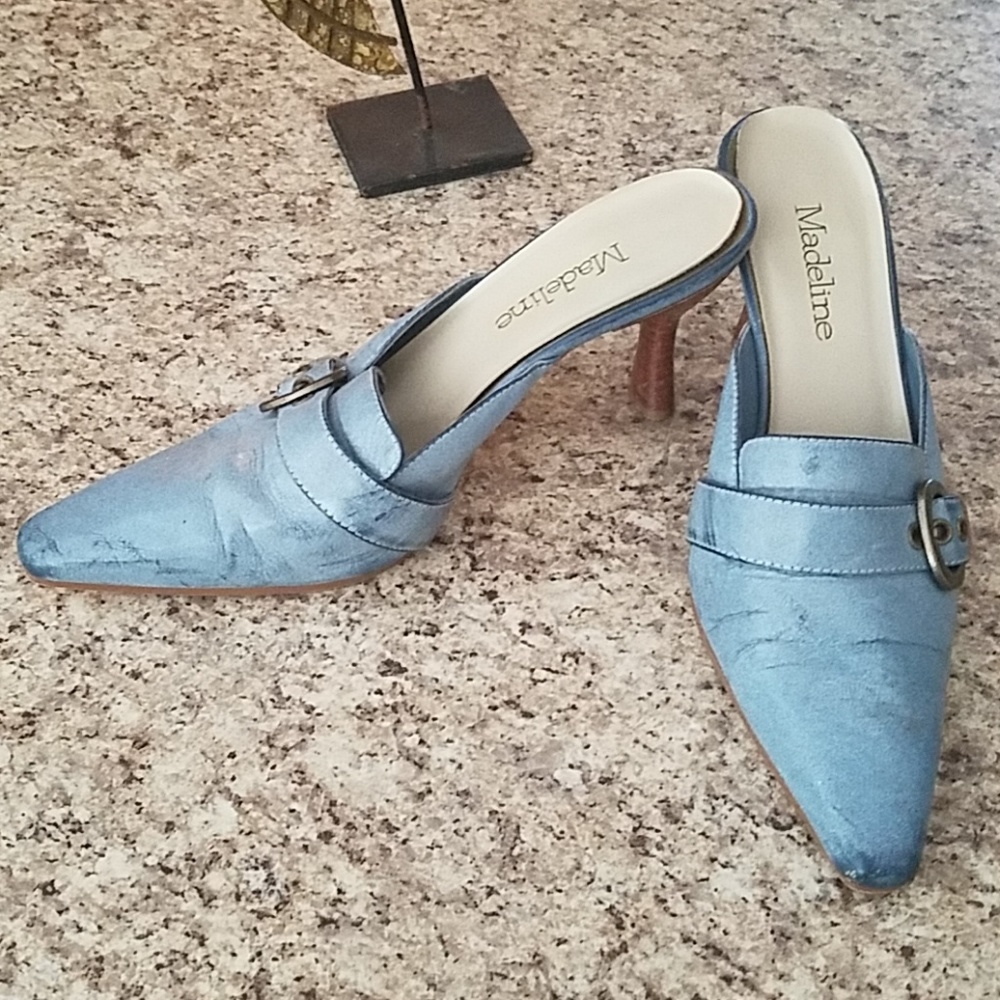 Sky blue sling